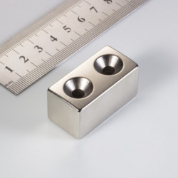 Neodymium magnet prism 40x20x20xR98,5 N 80 °C, VMM10-N50