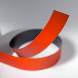 Magnetic band 40x0,6 mm red