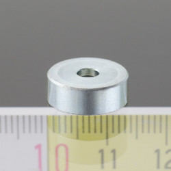 Magnetic lens / pot magnet dia. 13, height 4,5 mm, inner hole for countersunk-head bolt dia. 3,5