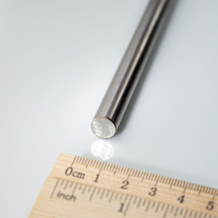 Stainless steel 1.4301 – poles with the diameter of 10 mm, length 1 m.