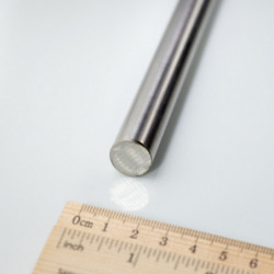 Stainless steel 1.4301 – poles with the diameter of 16 mm, length 1 m.