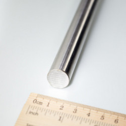 Stainless steel 1.4301 – poles with the diameter of 18 mm, length 1 m.